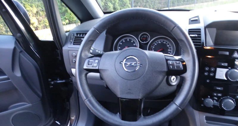 Opel Zafira cena 34900 przebieg: 114000, rok produkcji 2014 z Września małe 172